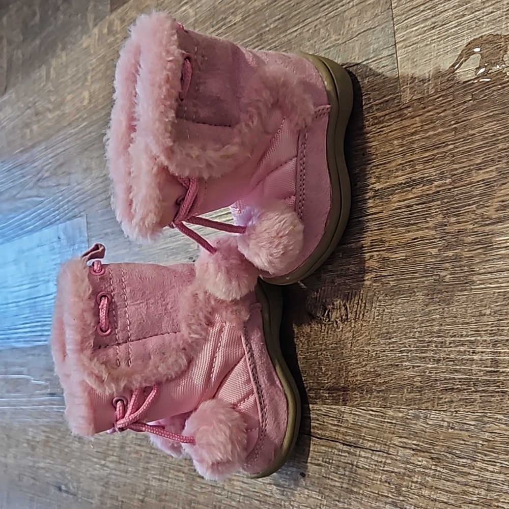 4/$25 Baby girl winter boots size 2c